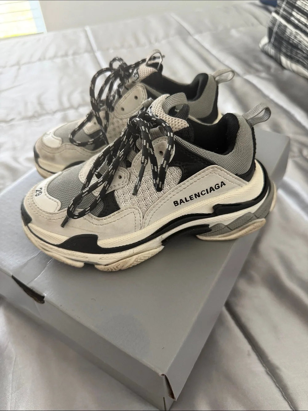 Balenciaga Chunky Triple-S Sneakers in White and Black - Picture 1 of 4